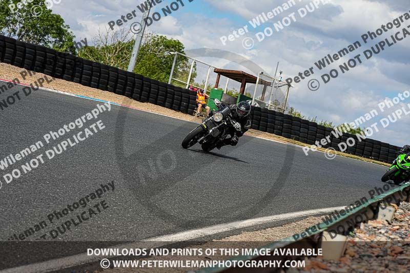 enduro digital images;event digital images;eventdigitalimages;mallory park;mallory park photographs;mallory park trackday;mallory park trackday photographs;no limits trackdays;peter wileman photography;racing digital images;trackday digital images;trackday photos